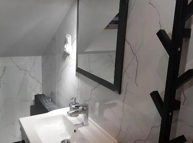 Sloneczna كرينيتا مورسكا